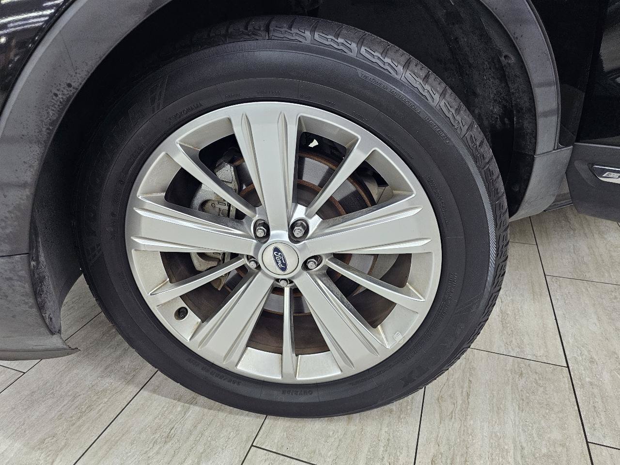 Used 2019 Ford Explorer Limited w/ Class III Trailer Tow Package FWD image 42