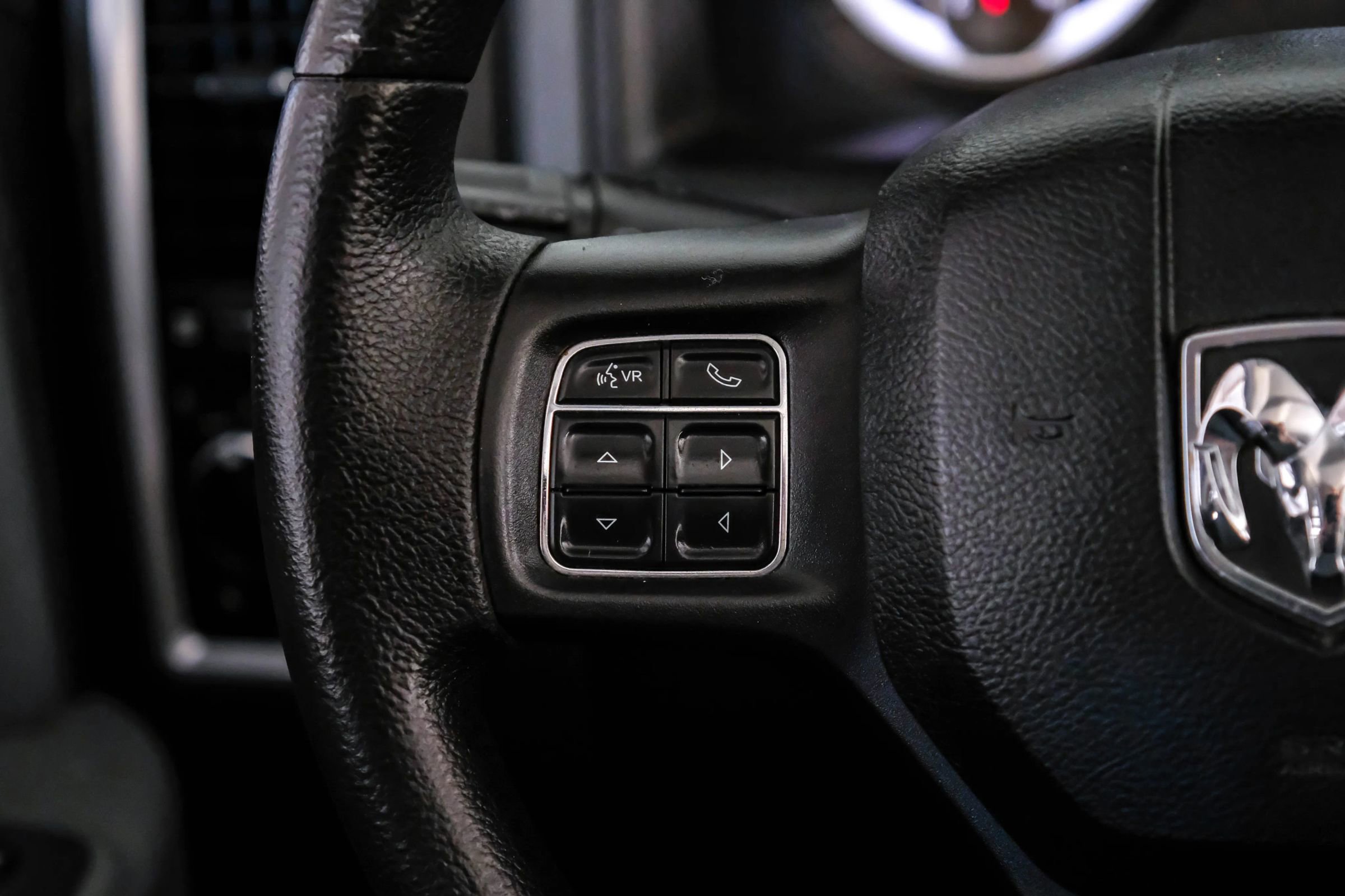 Used 2019 RAM 1500 Classic SLT image 15