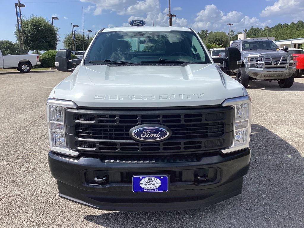 Used 2023 Ford F250 XL AWD/4WD image 2