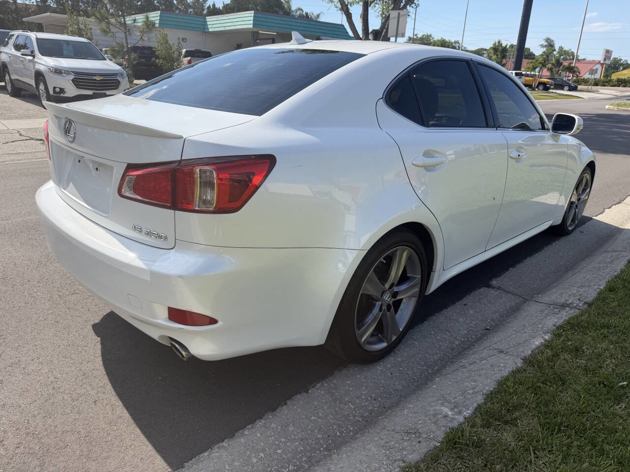 Used 2011 Lexus IS 250 w/ Premium Pkg Value Edition RWD image 2