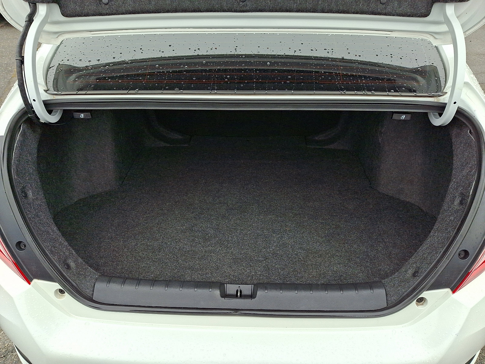 Used 2020 Honda Civic Sport image 28