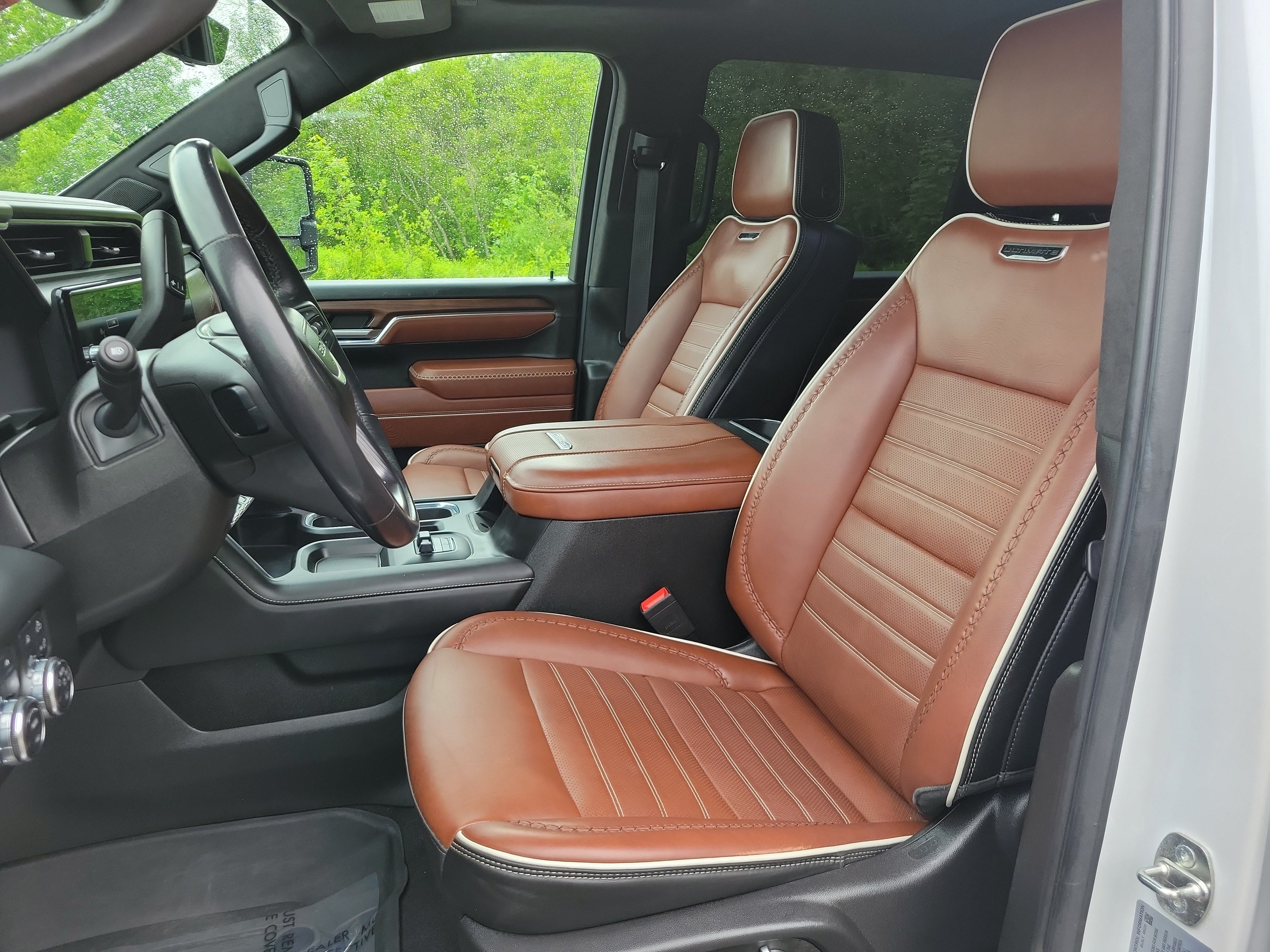 Used 2024 GMC Sierra 3500 Denali Ultimate AWD/4WD image 14