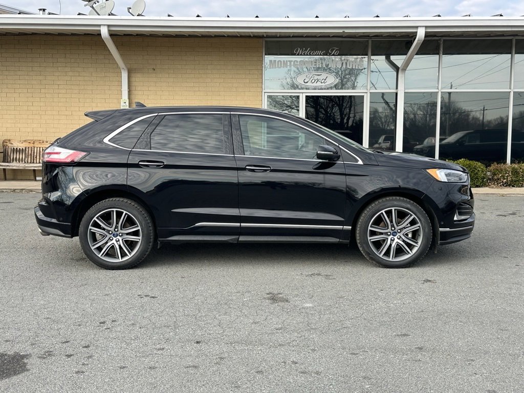Used 2019 Ford Edge Titanium w/ Equipment Group 301A image 11