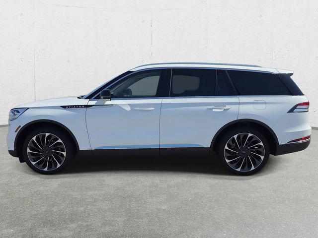 Used 2023 Lincoln Aviator Reserve w/ Equipment Group 201A AWD/4WD image 8