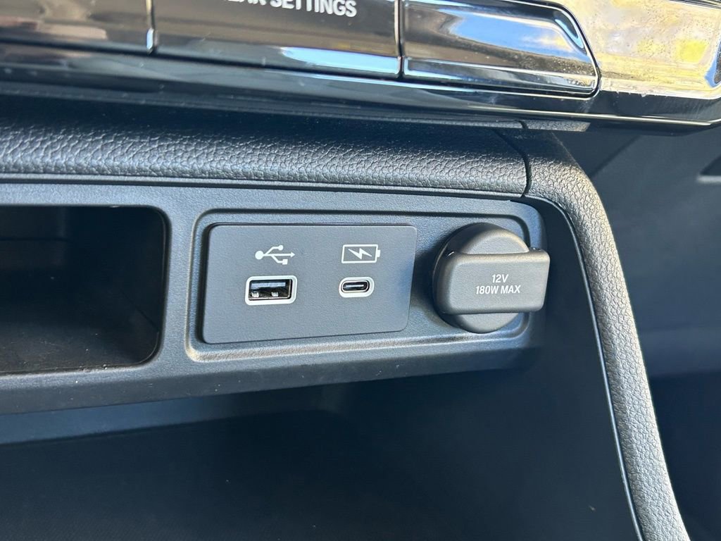 Used 2023 Honda Pilot LX image 48