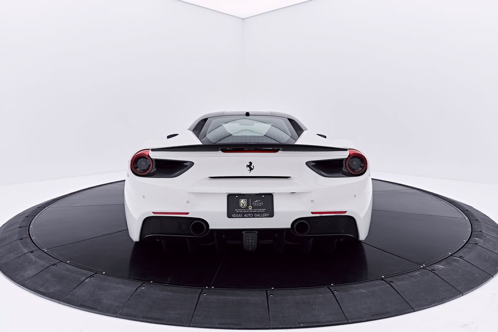 Used 2018 Ferrari 488 GTB RWD image 18