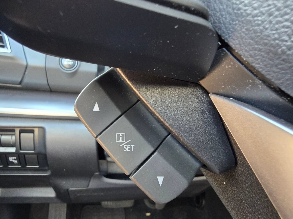 Used 2023 Subaru Crosstrek 2.5i Limited AWD/4WD image 22