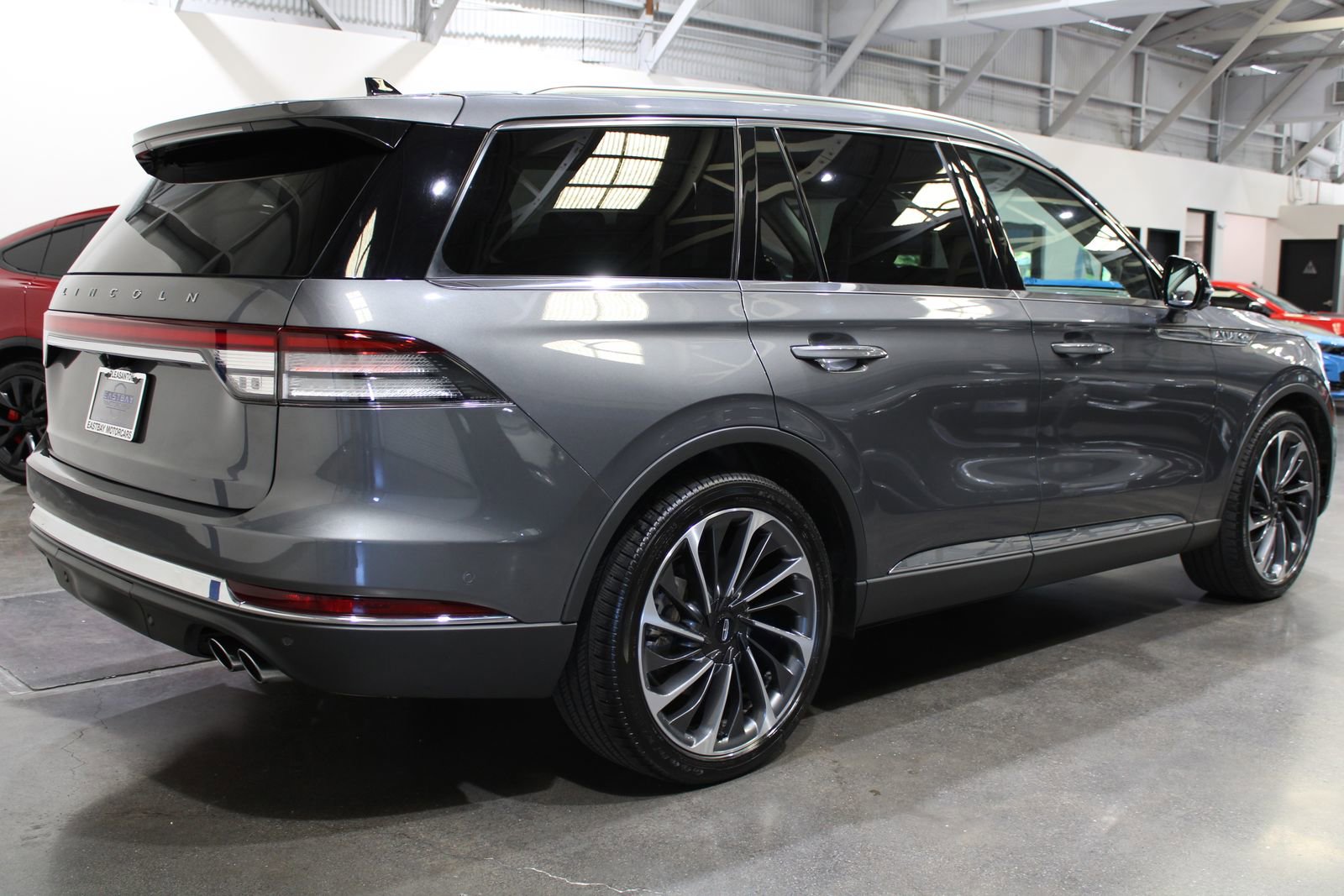 Used 2021 Lincoln Aviator Reserve w/ Equipment Group 202A AWD/4WD image 12