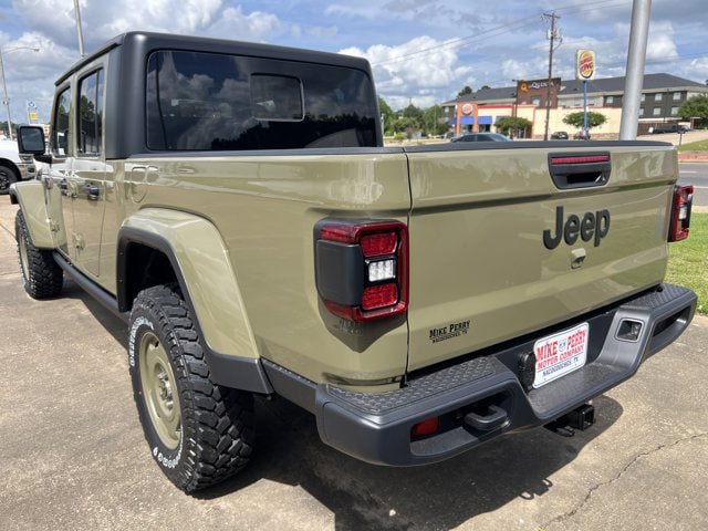 New 2026 Jeep Gladiator Sport AWD/4WD image 6