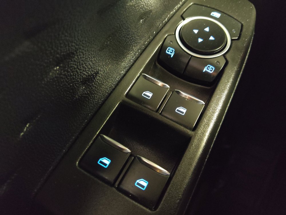 Used 2020 Ford Escape SE FWD image 27
