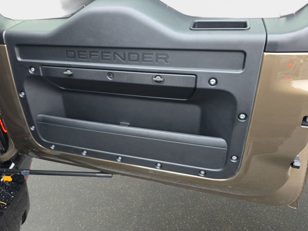 New 2026 Land Rover Defender 110 S image 14
