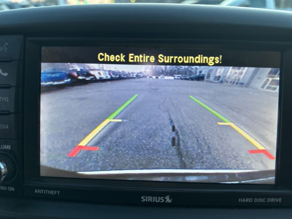 Used 2016 Chrysler Town & Country Touring w/ Driver Convenience Group image 22