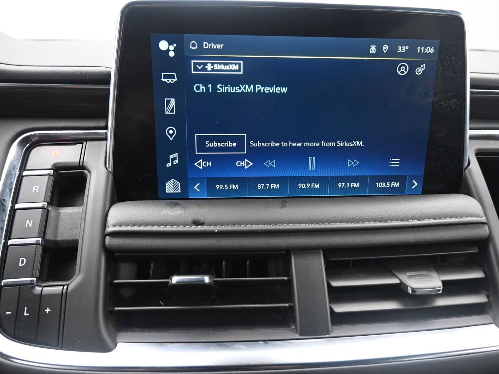 Used 2024 Chevrolet Suburban LT image 16