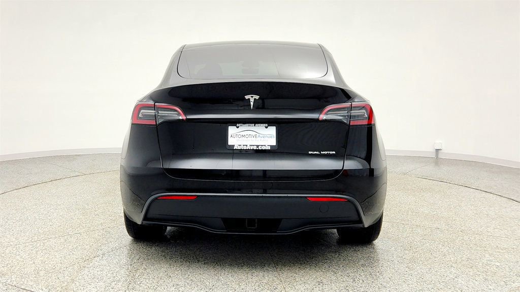 Used 2025 Tesla Model Y Long Range AWD/4WD image 6