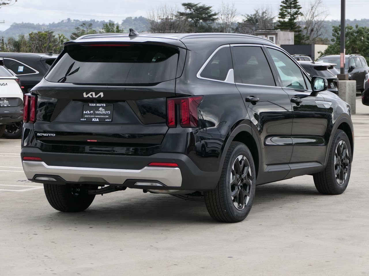 New 2026 Kia Sorento S FWD image 3