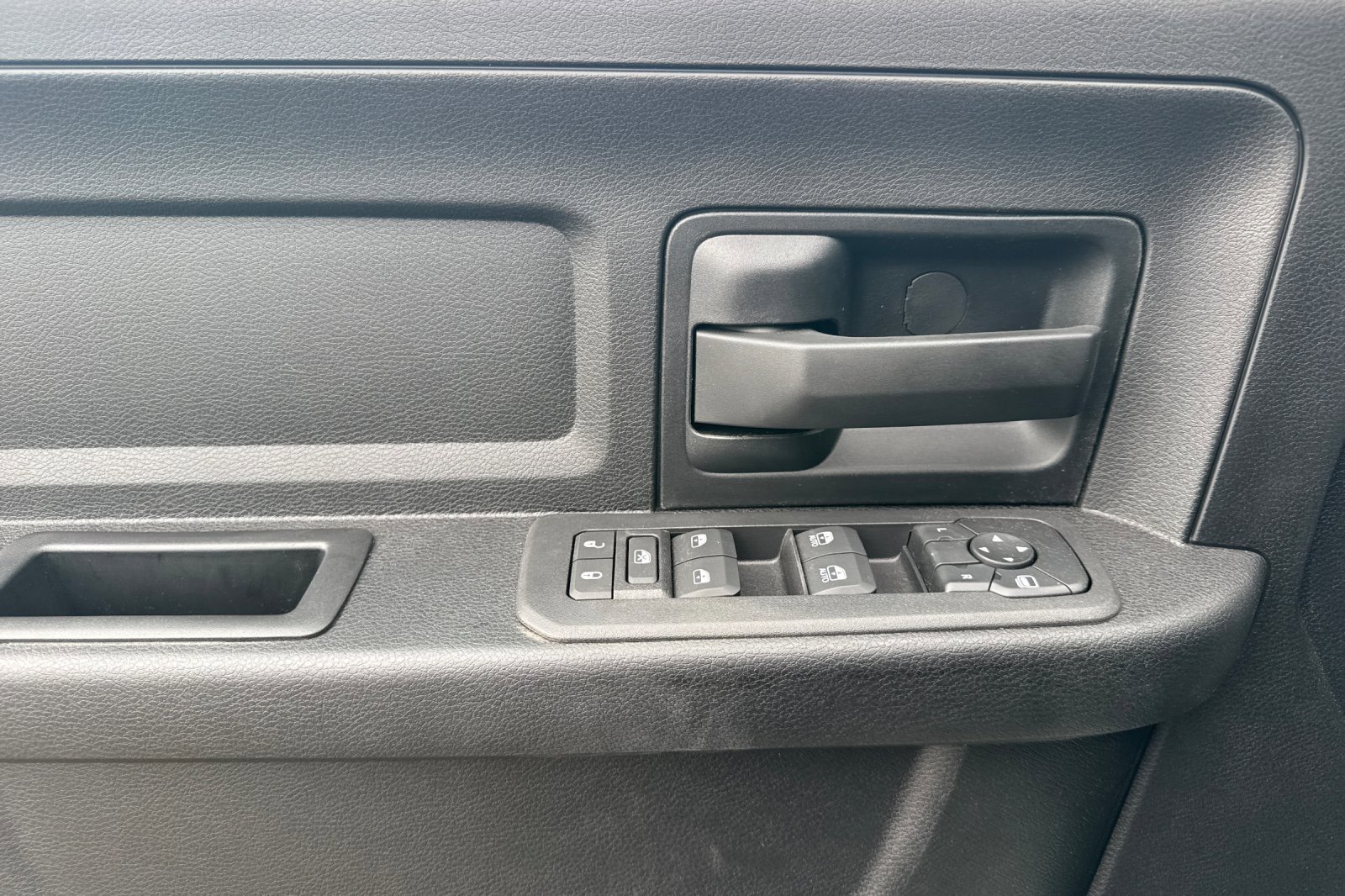 New 2026 RAM 2500 Tradesman w/ Chrome Appearance Group image 10