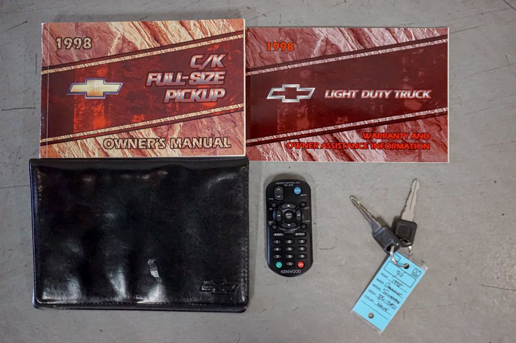 Used 1998 Chevrolet Silverado 1500 4x4 Regular Cab w/ Preferred Equipment Group 2 image 74