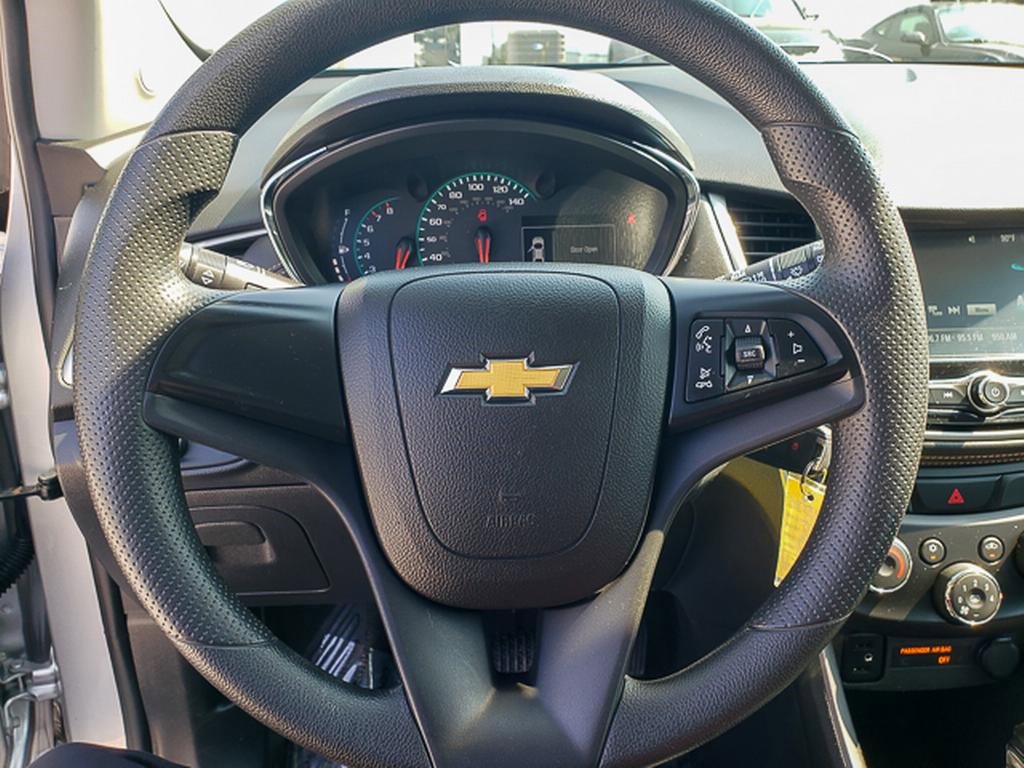 Used 2017 Chevrolet Trax LS image 20