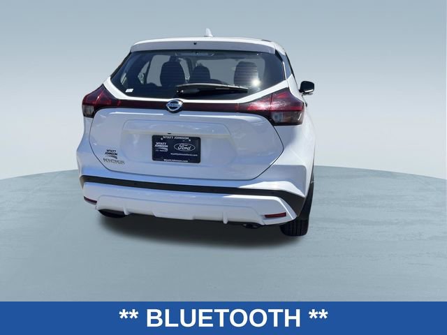 Used 2021 Nissan Kicks S FWD image 4