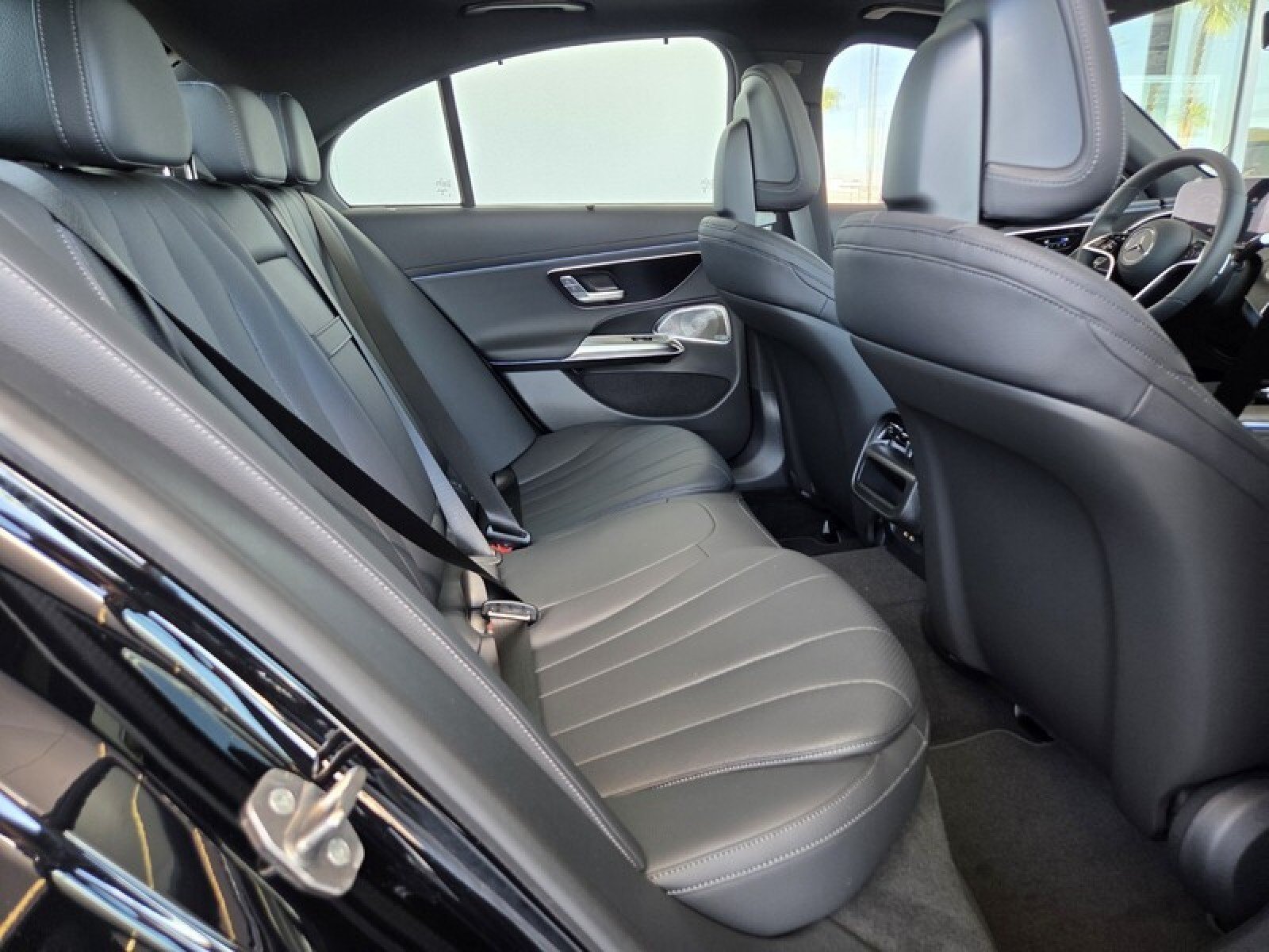 New 2027 Mercedes-Benz E 450 4MATIC Sedan image 15