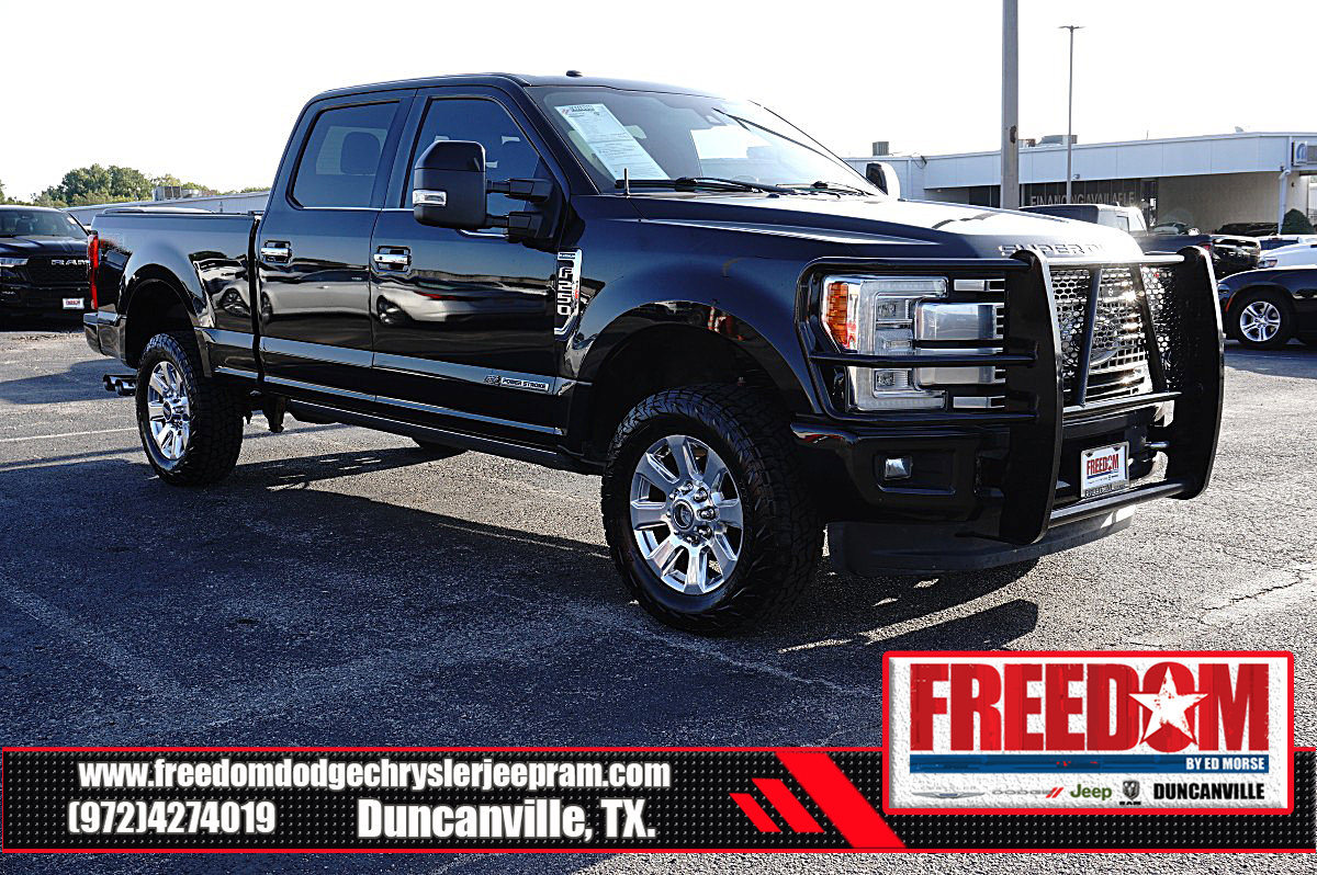 Used 2017 Ford F250 Platinum w/ Platinum Ultimate Package AWD/4WD image 7