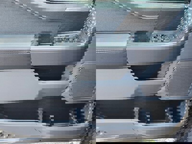 New 2025 Ford F150 Lariat w/ Equipment Group 502A High image 30