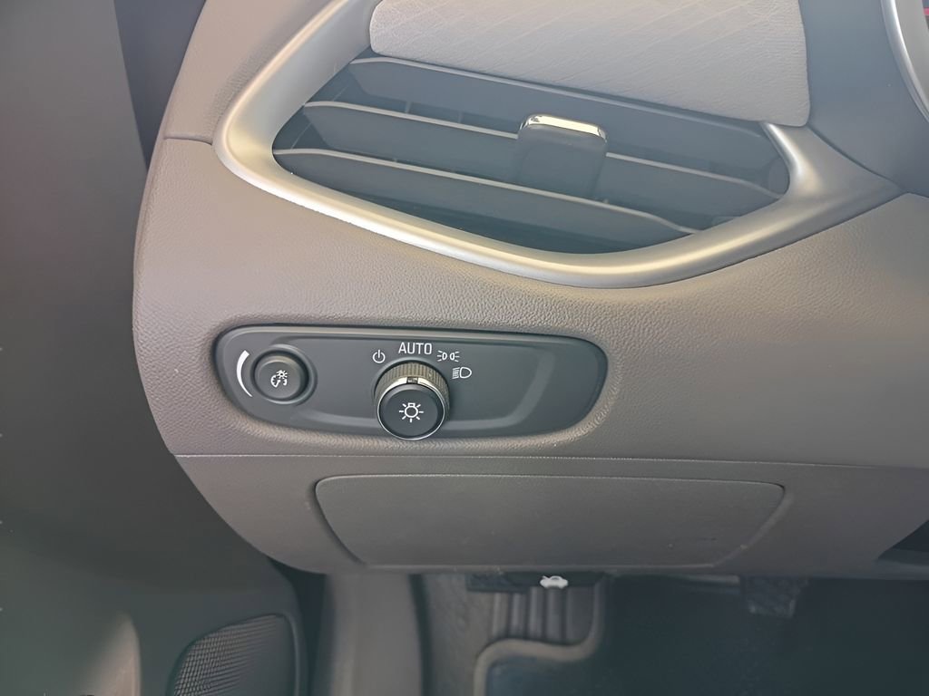 Used 2021 Chevrolet Malibu LS FWD image 7