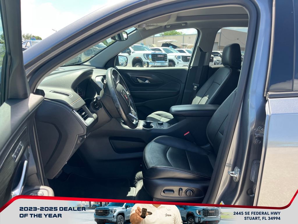 Used 2021 GMC Terrain SLT w/ Elevation Edition image 11