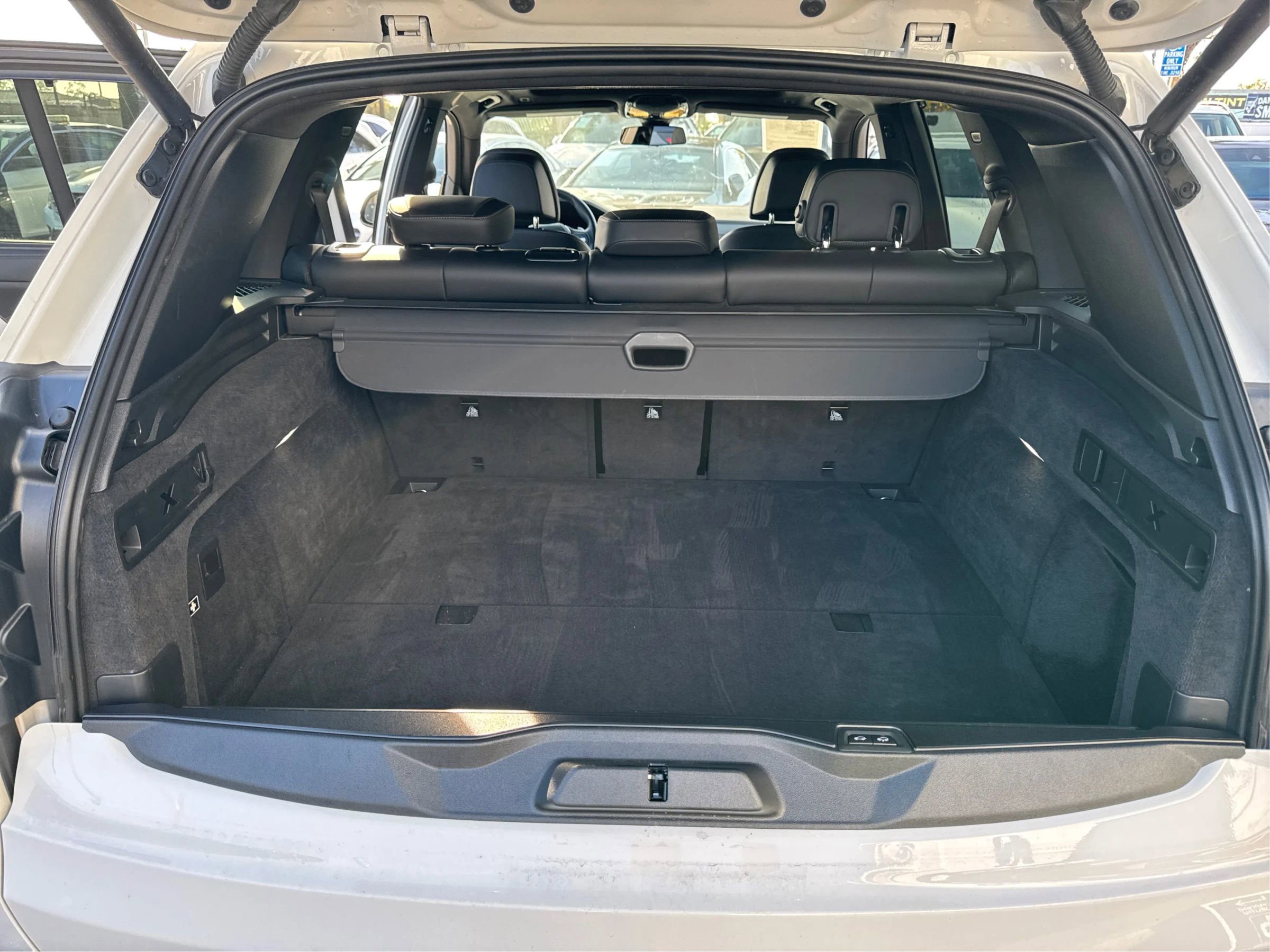 Used 2023 BMW X5 xDrive45e w/ Luxury Seating Package image 12