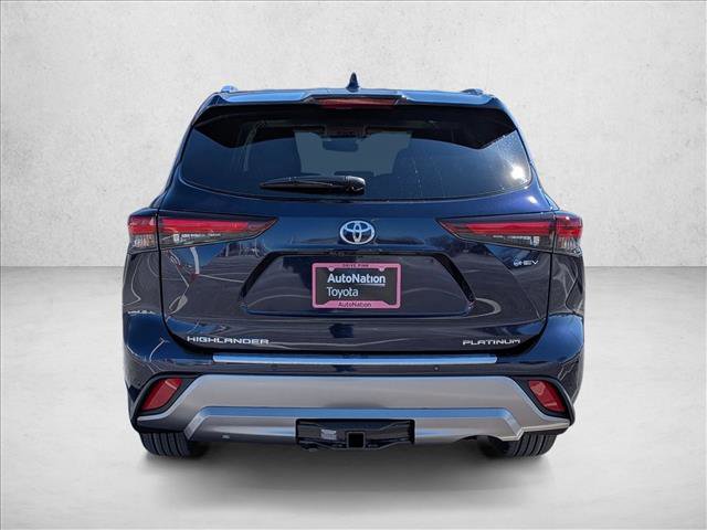 New 2026 Toyota Highlander Platinum image 8