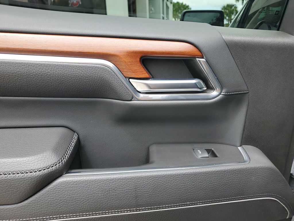 Certified 2023 GMC Sierra 1500 Denali w/ Technology Package AWD/4WD image 16