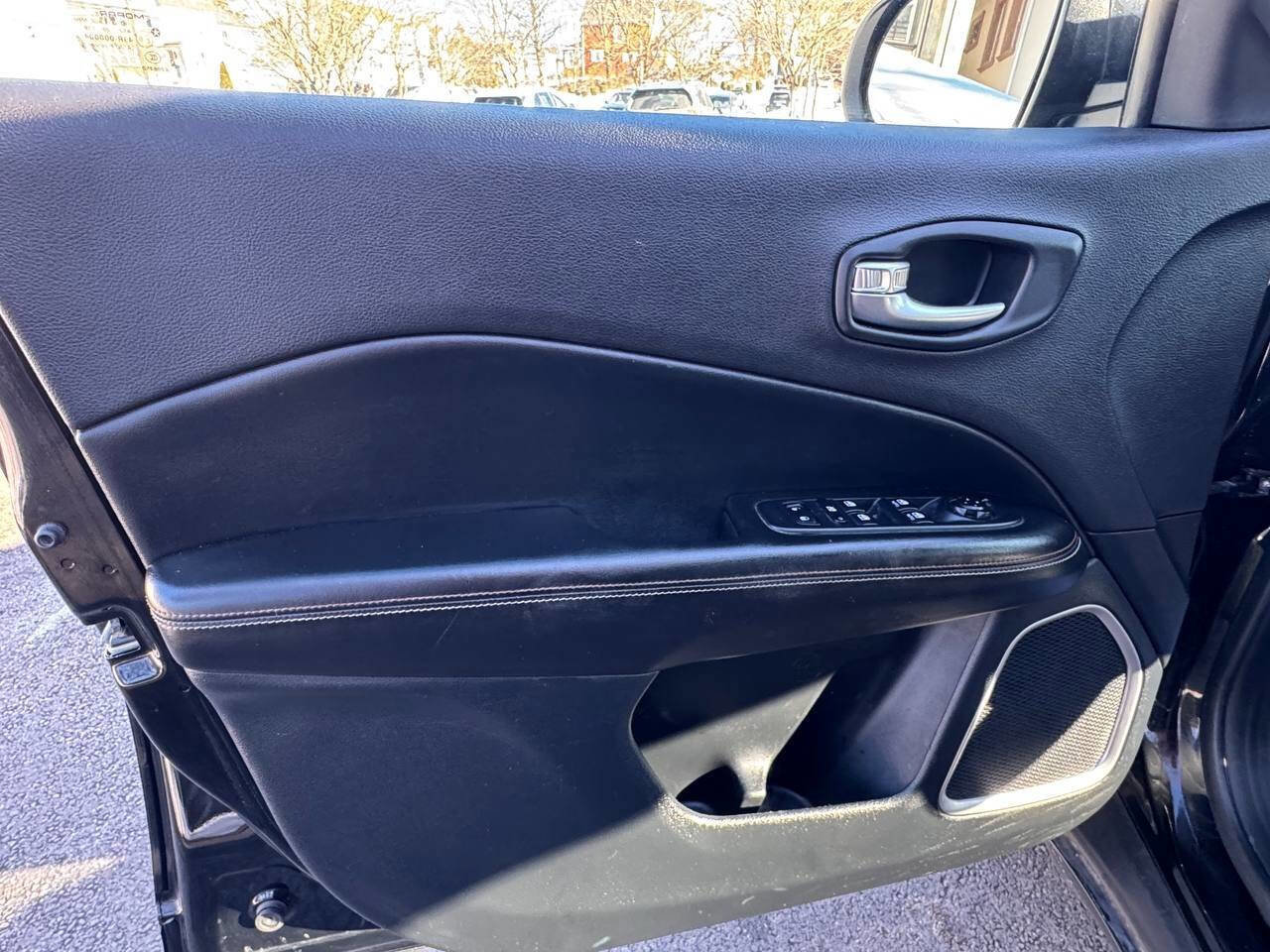Used 2020 Jeep Compass Latitude image 22