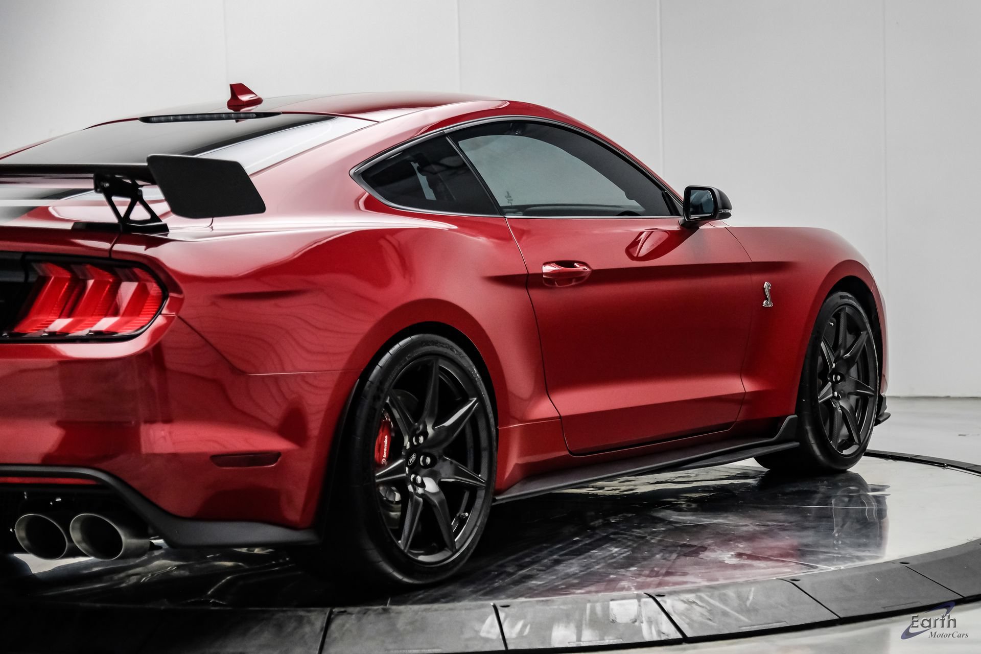 Used 2020 Ford Mustang Shelby GT500 w/ Carbon Fiber Track Pack RWD image 24
