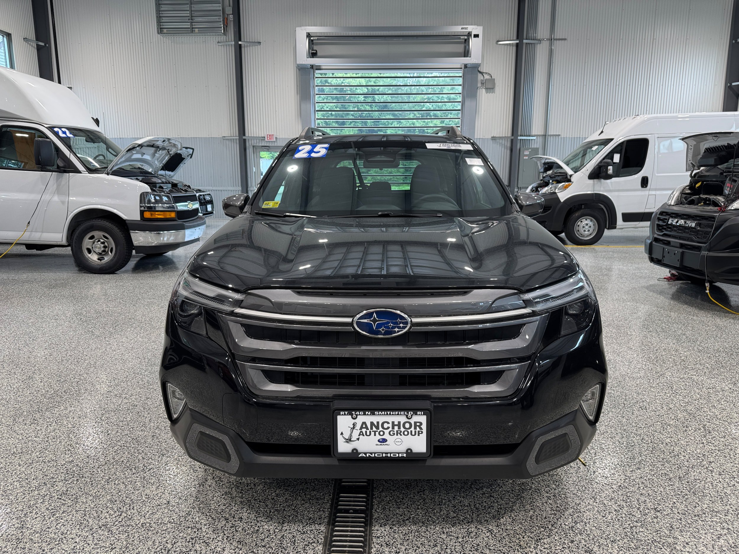 Used 2025 Subaru Forester Limited AWD/4WD image 2