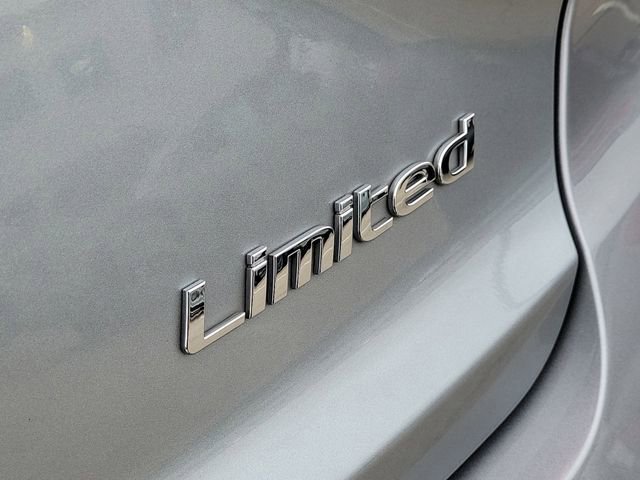 Used 2016 Hyundai Sonata Limited w/ Option Group 04 image 9