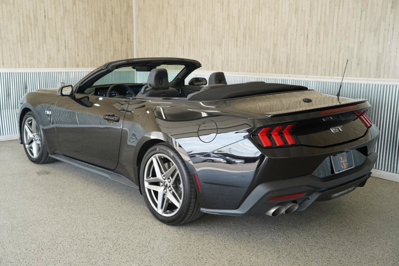 Used 2024 Ford Mustang GT Premium RWD image 13