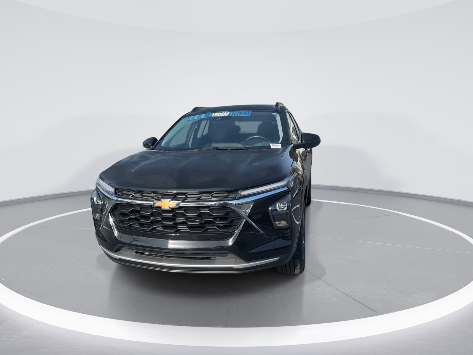 Used 2025 Chevrolet Trax LT w/ LT Convenience Package image 3