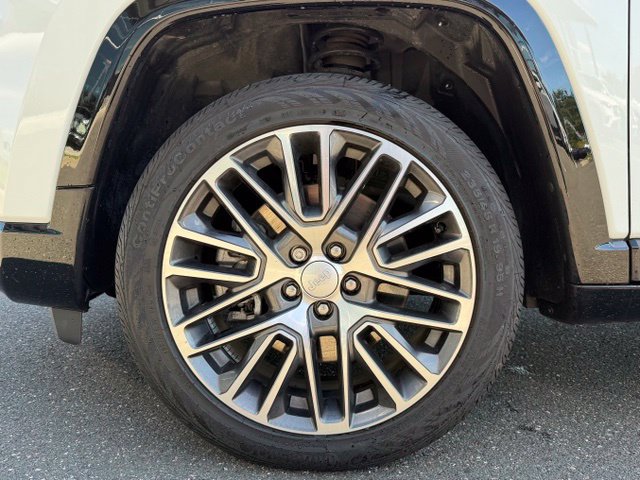 Used 2023 Jeep Compass Limited AWD/4WD image 11