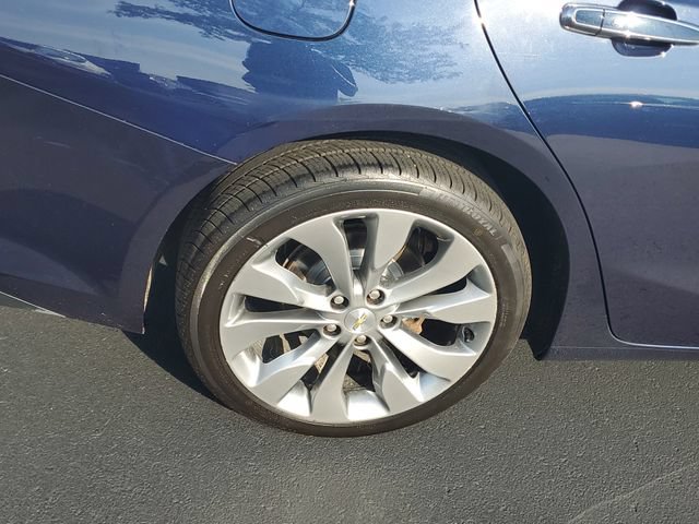 Used 2018 Chevrolet Malibu Premier w/ Premier Sport Package FWD image 5