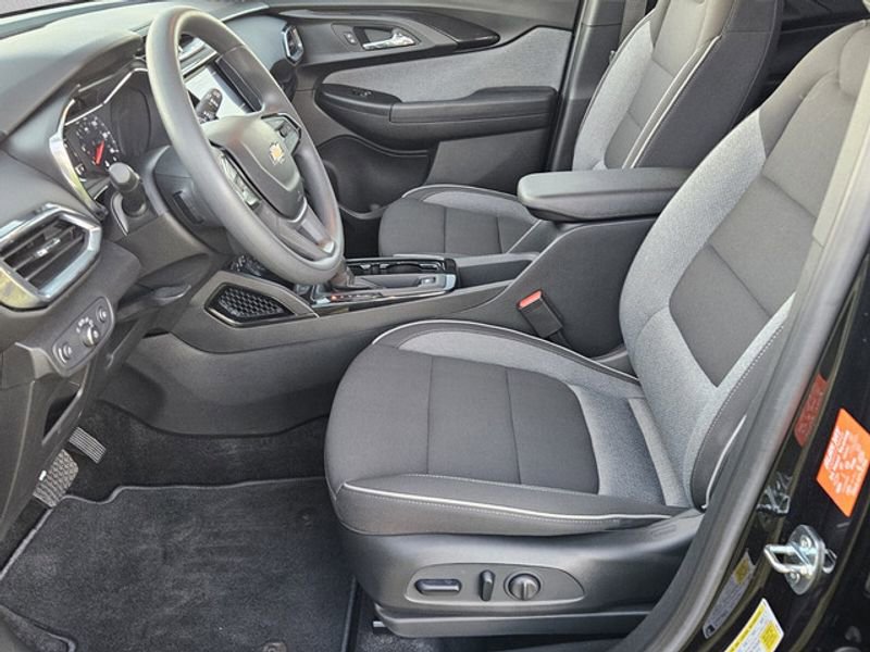 Certified 2023 Chevrolet TrailBlazer LT w/ Convenience Package image 7