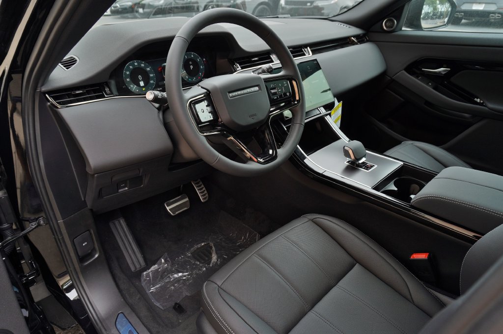 New 2026 Land Rover Range Rover Evoque Hoxton AWD/4WD image 12