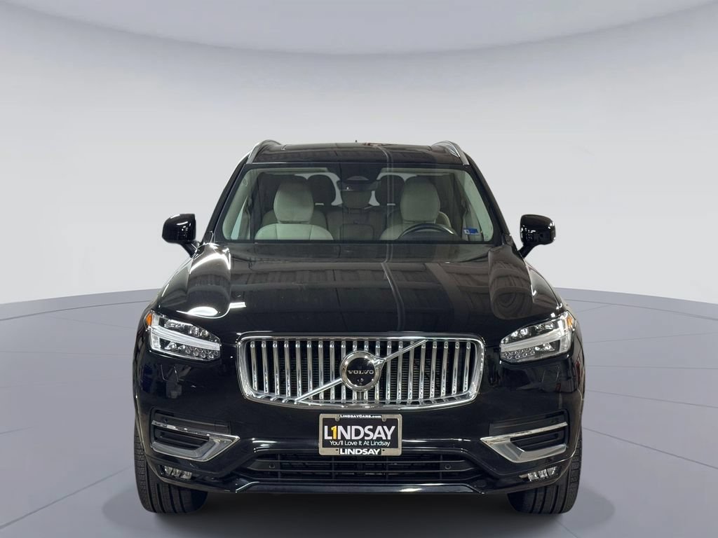 Used 2023 Volvo XC90 B6 Plus AWD/4WD image 6