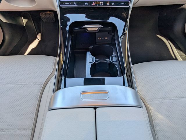 Used 2025 Mercedes-Benz C 300 4MATIC Sedan image 19