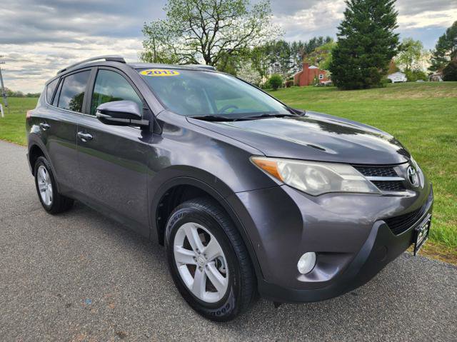 Used 2013 Toyota RAV4 XLE FWD image 4