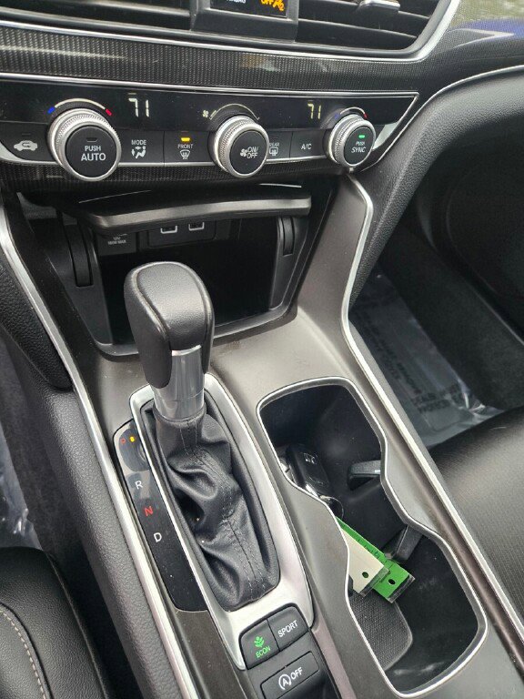 Used 2022 Honda Accord Sport image 16