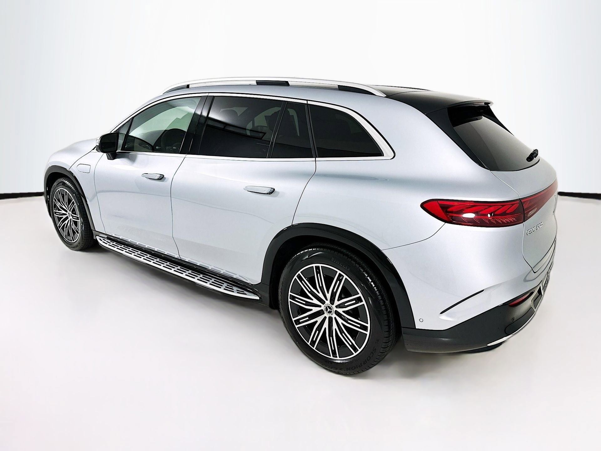 New 2026 Mercedes-Benz EQS 550 4MATIC SUV image 6