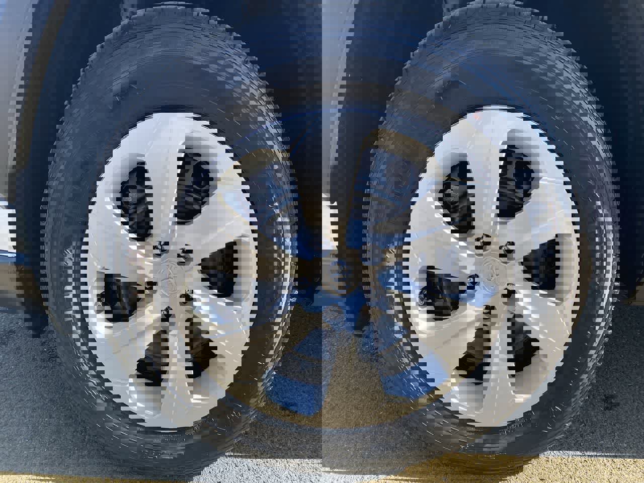 Certified 2025 Toyota RAV4 LE image 10