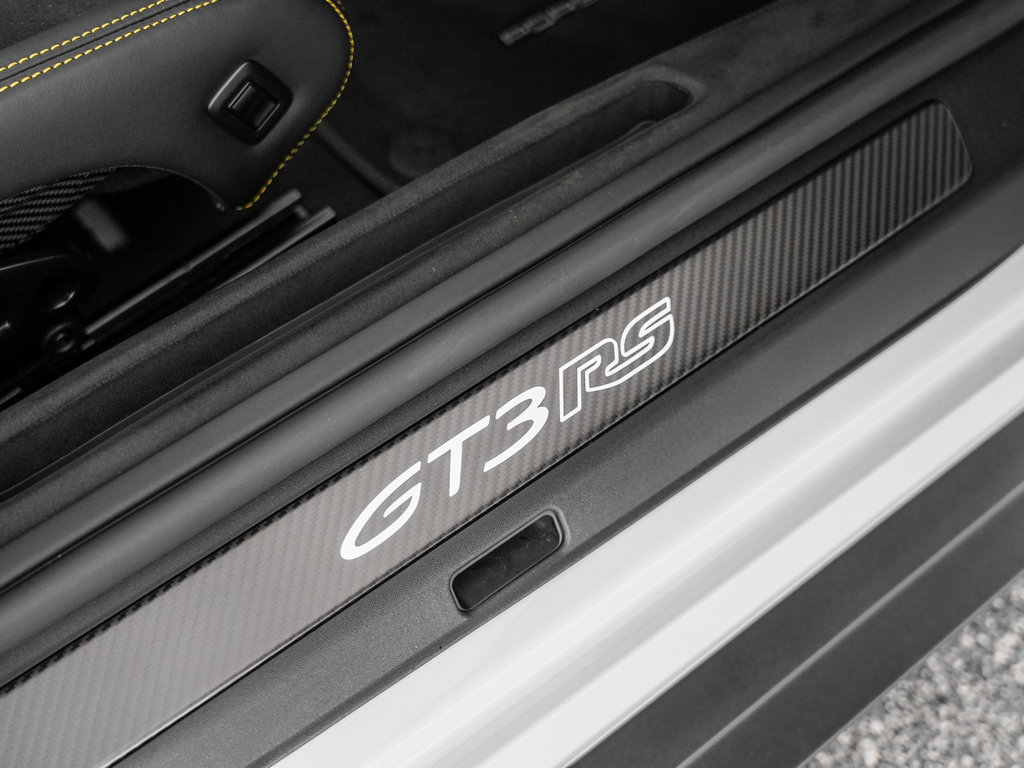 Used 2025 Porsche 911 GT3 RS RWD image 28