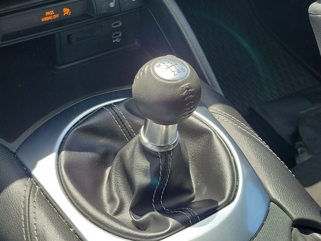 Used 2024 MAZDA MX-5 Miata Club w/ Weather Package image 23