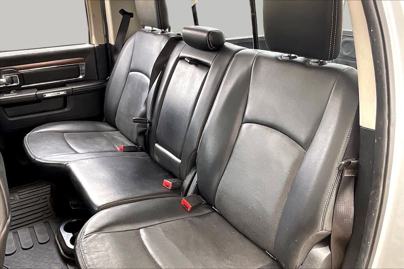 Used 2014 RAM 1500 Laramie w/ Convenience Group AWD/4WD image 20